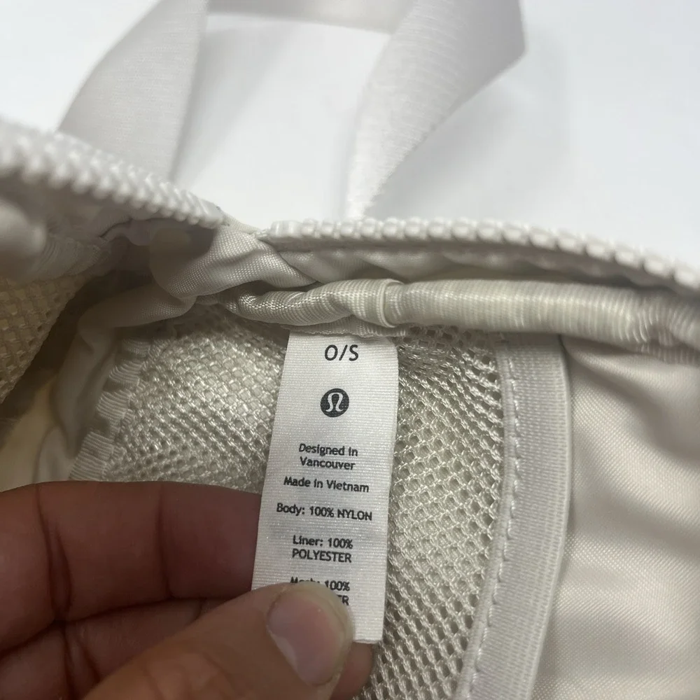 Lululemon Everywhere Belt Bag 1L ONE SIZE Off White Ivory LU9AZ5S -Preowned